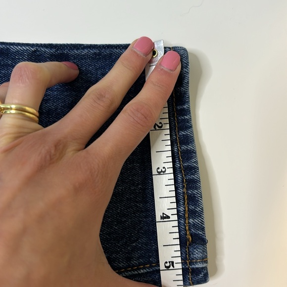 Levi’s Wedgie Icon mid rise button jeans - Picture 10 of 11